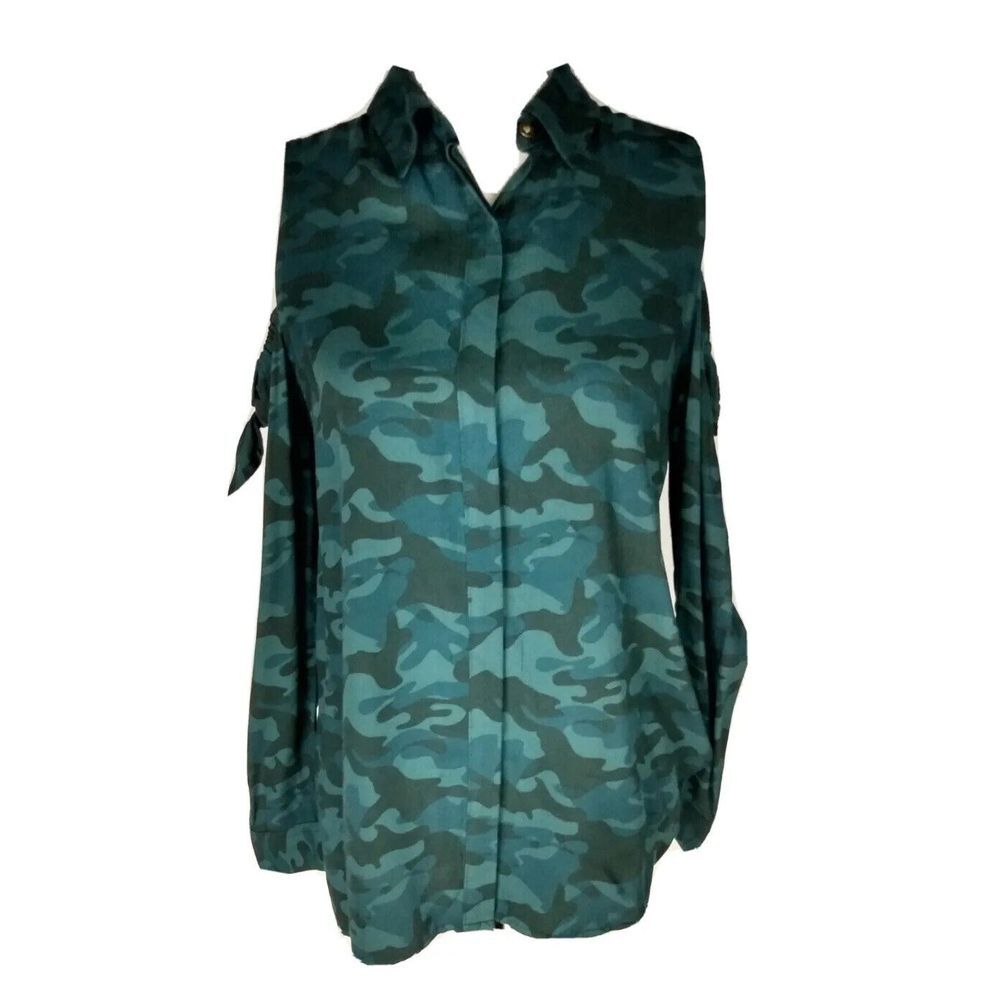 ROCK & REPUBLIC Womens XS Green Camo Cold Shoulder Button-Up SHIRT Top